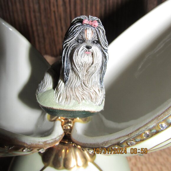 Heirloom Porcelain Musical Egg Shih Tzu Faithful Friend Ardleigh Elliott 2006 - Picture 2 of 9